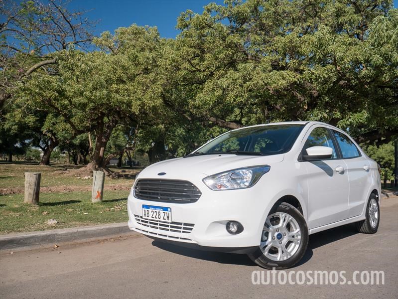 Ford Ka+ (sedán) a prueba