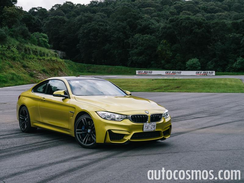 BMW M4 coupé 2015