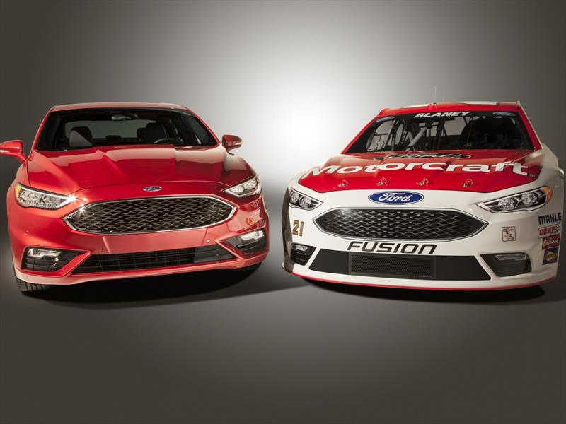 Ford Fusion NASCAR 