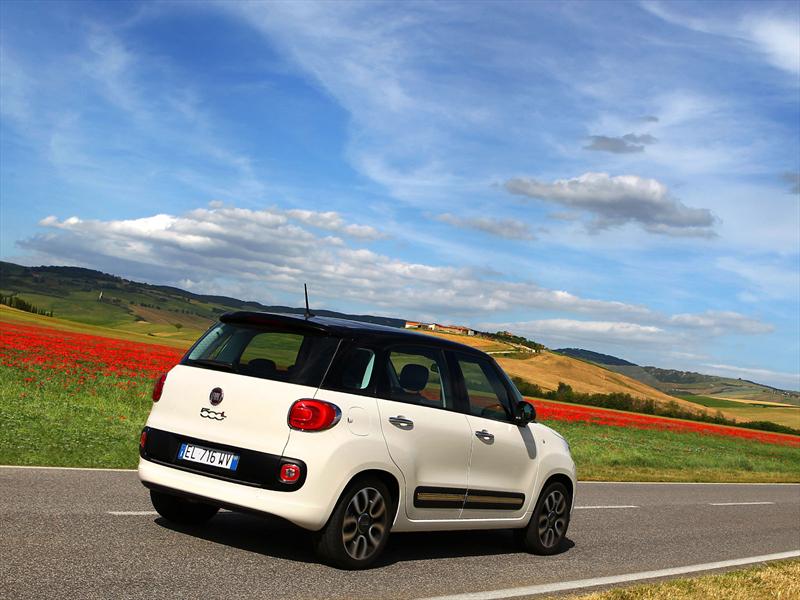 FIAT 500L con cafetera