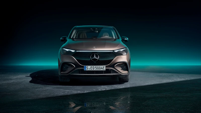 Mercedes-Benz EQE SUV