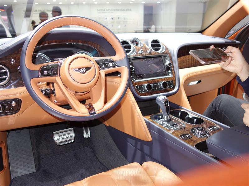 Bentley Bentayga 2016