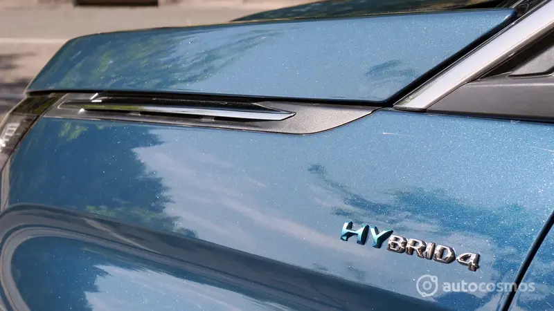 Test Peugeot 3008 Hybrid4