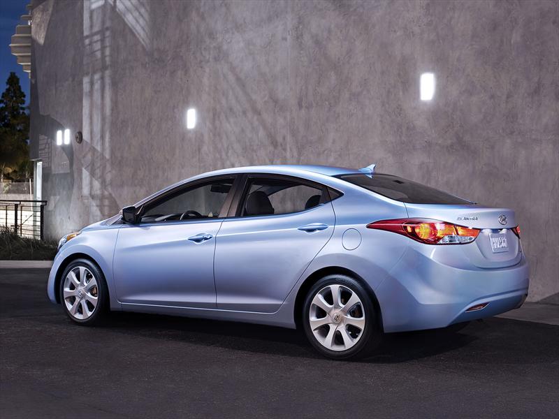 Hyundai Elantra anticipa su llega a Argentina