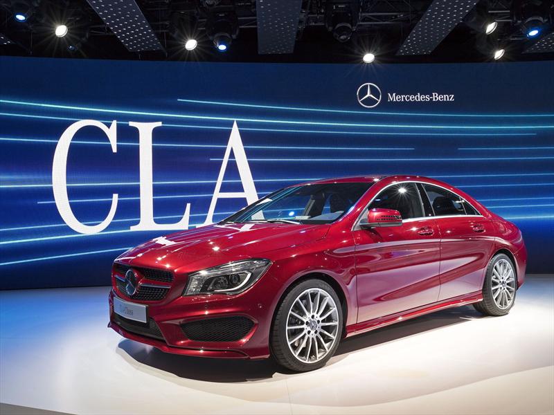 Mercedes-Benz CLA en vivo