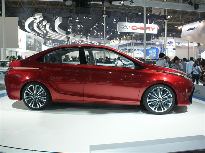 Toyota Dear Qin concepts debutan en Beijing 2012