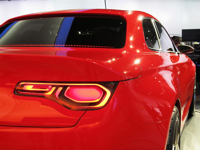 Chevrolet Code 130R en el Salón de Detroit 2012