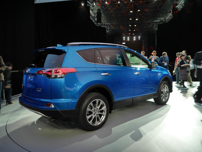 Toyota RAV4 Hybrid 2016