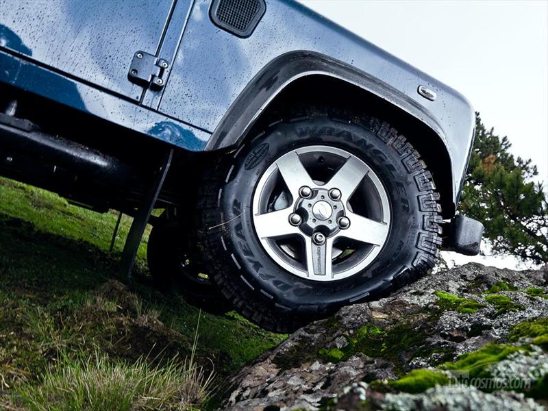 Land Rover Defender SW 90” 2012 a prueba