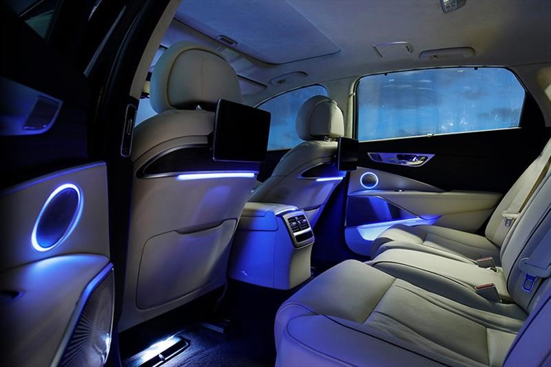 Kia K900 2019