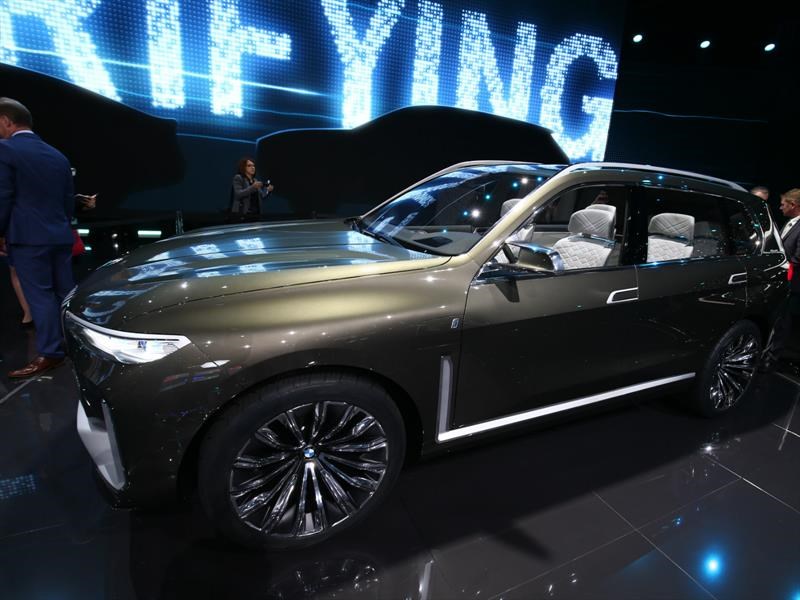 BMW Concept X7 iPerformance