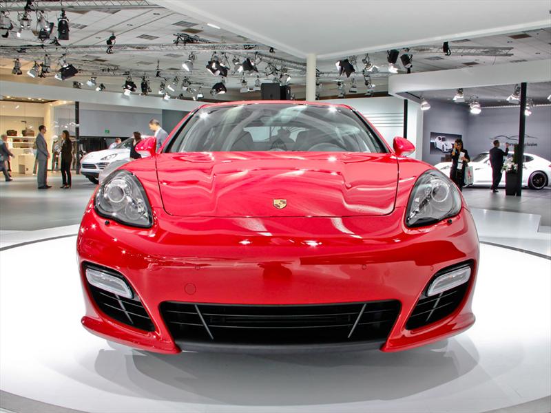 Porsche Panamera GTS 2013 Salón de Los Angeles