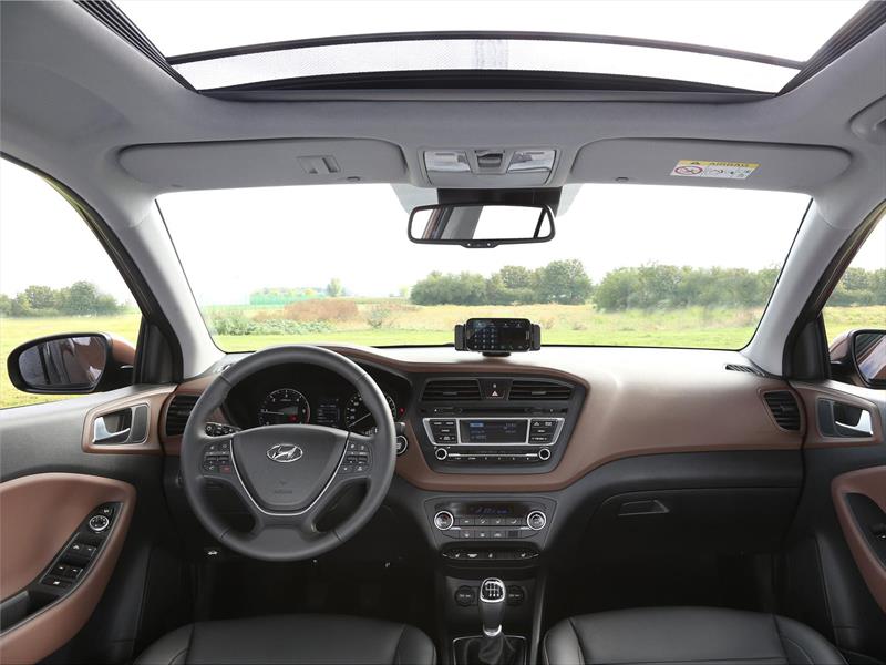 El nuevo Hyundai i20 se muestra en París