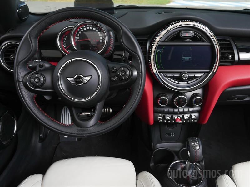 MINI John Cooper Works Convertible 2017