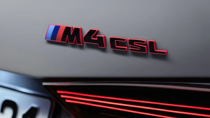 BMW M4 CSL 2023