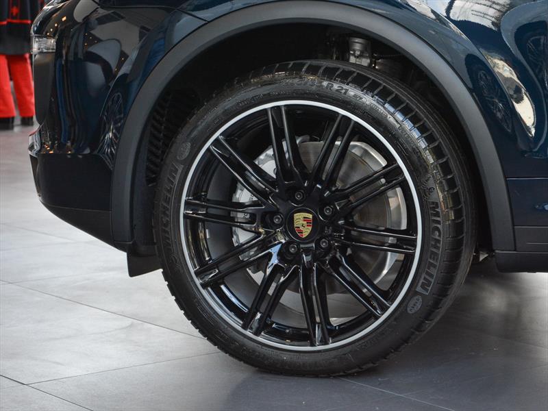 El Porshe Cayenne se renueva