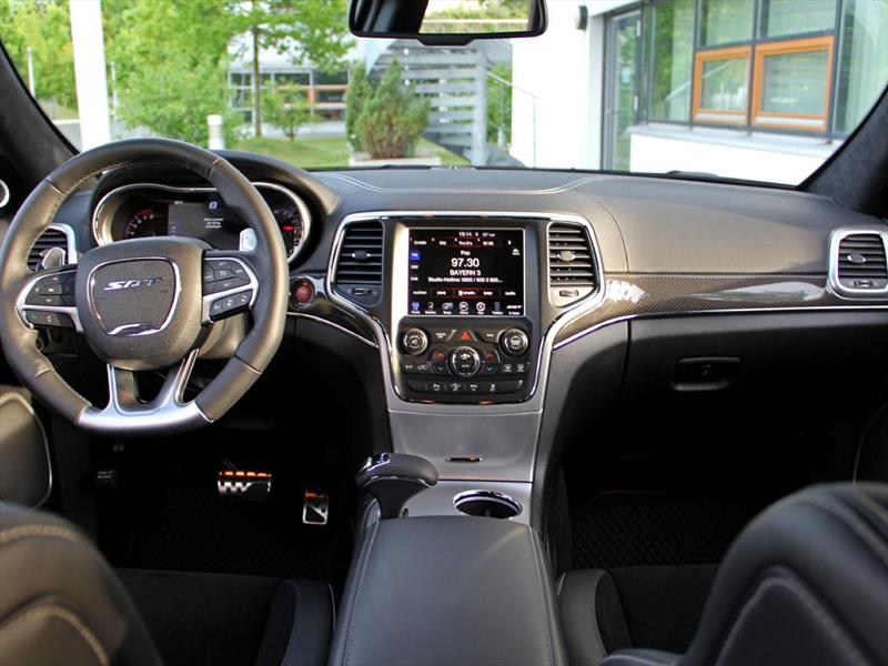 Jeep Grand Cherokee SRT por GeigerCars