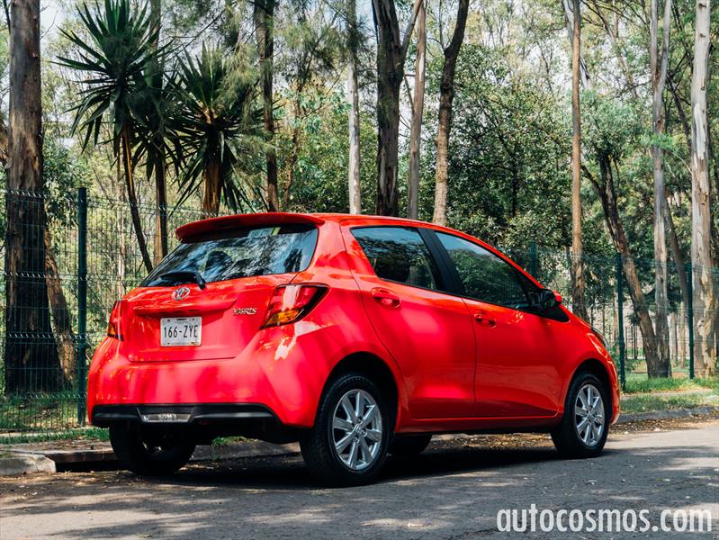Toyota Yaris Hatchback 2015