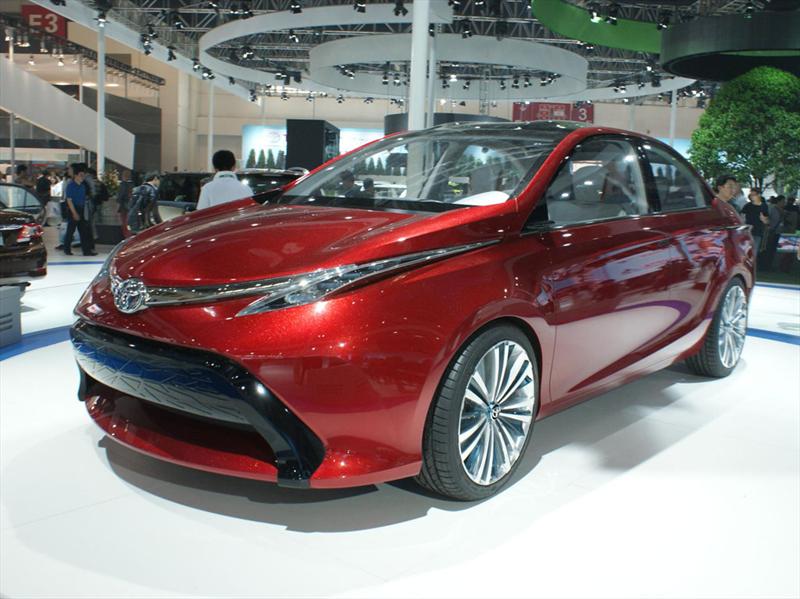Toyota Dear Qin concepts debutan en Beijing 2012