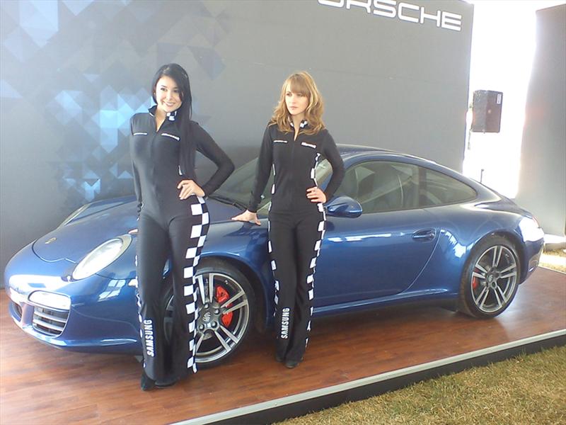 Samsung y Porsche presentan laptos premium.