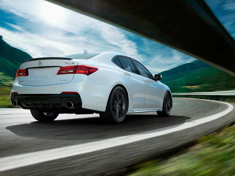 Acura TLX 2018