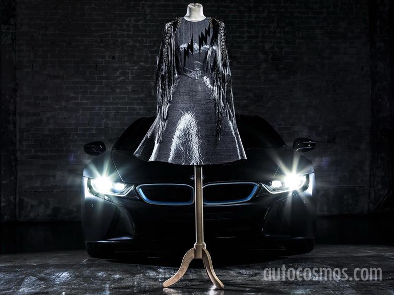 Carbon Dress, el vestido inspirado en el BMW i8