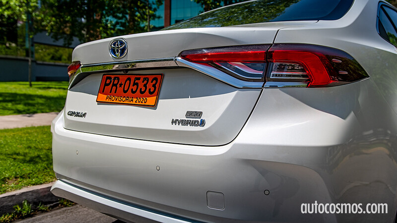 Test Drive Toyota Corolla Hybrid 2021