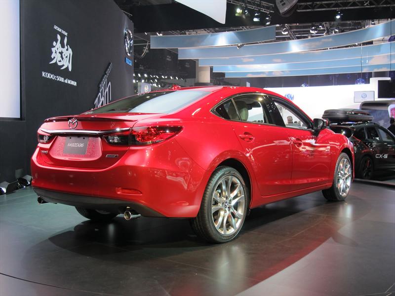 Mazda6 2013 en el Salón de Los Angeles