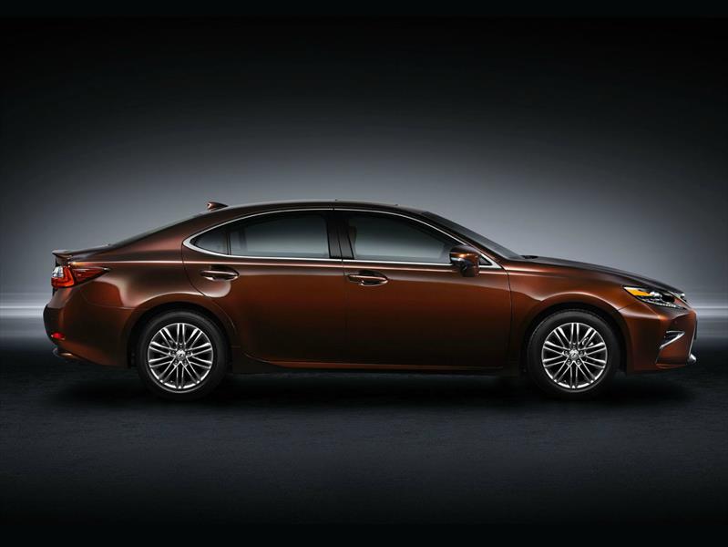 Lexus ES 2016