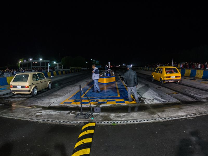 Arrancones nocturnos en Centro Dinámico Pegaso