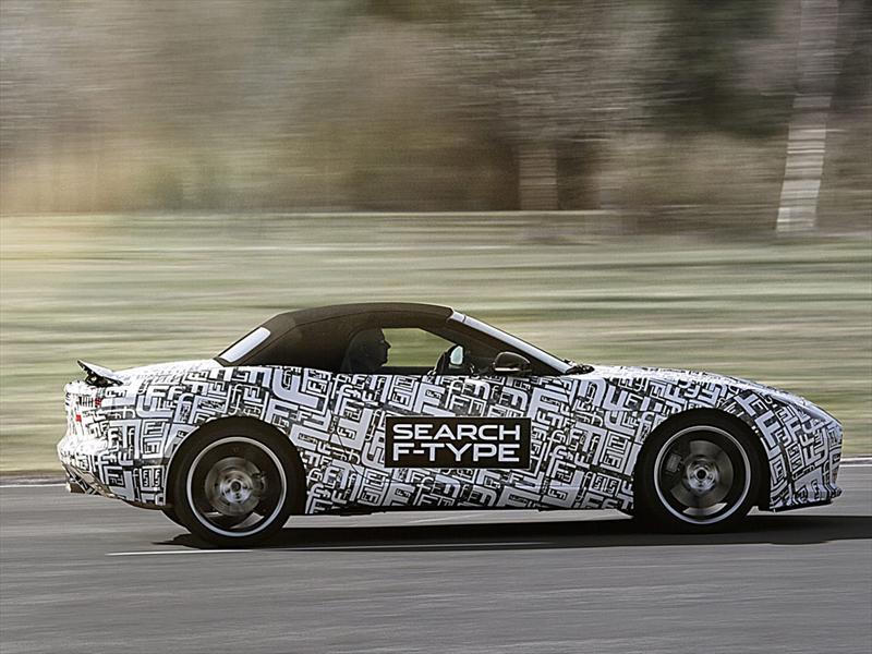 Jaguar F-Type camuflado