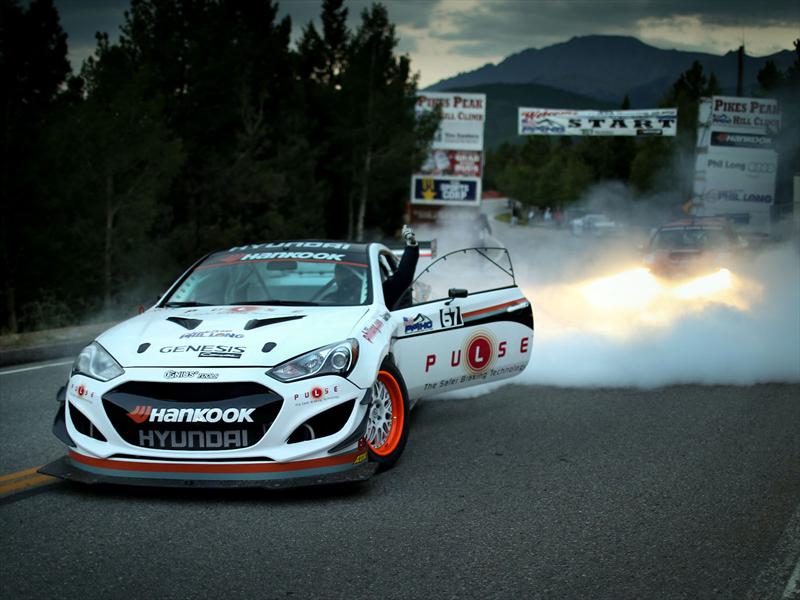 Hyundai Genesis Coupé en Pikes Peak 2012