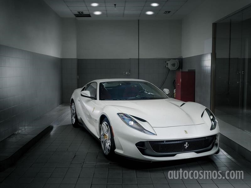 Ferrari 812 Superfast