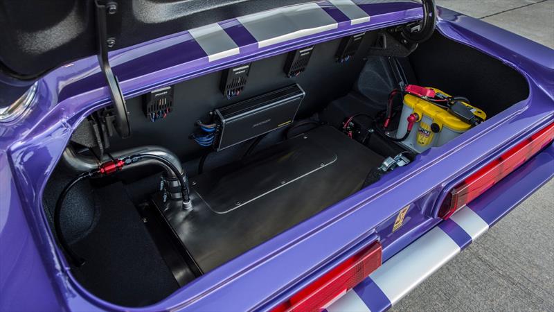 Blurple Shelby GT500CR por Classic Recreations
