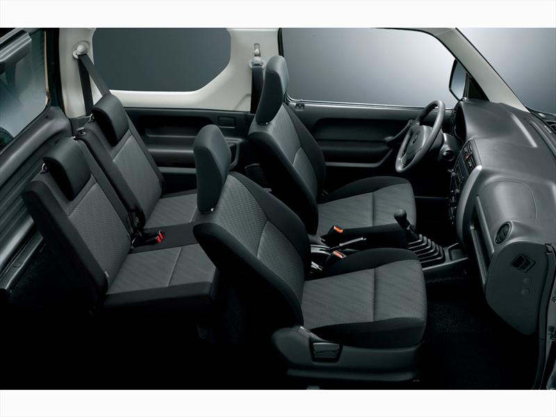 Suzuki Jimny 2013