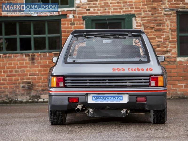 Peugeot 205 T16 Grupo B de 1984
