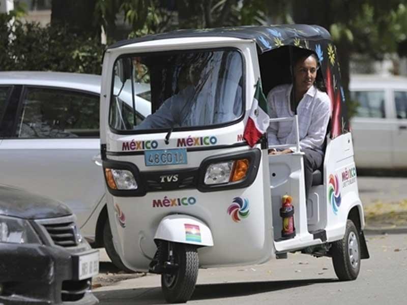 Autorickshaw de la embajadora de México en India