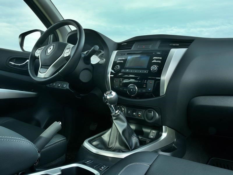 Renault Alaskan 2017 - Lanzamiento en Chile