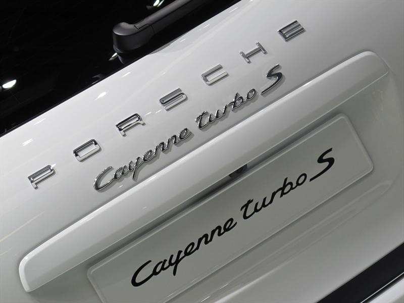 Porsche Cayenne Turbo S 2014 en vivo