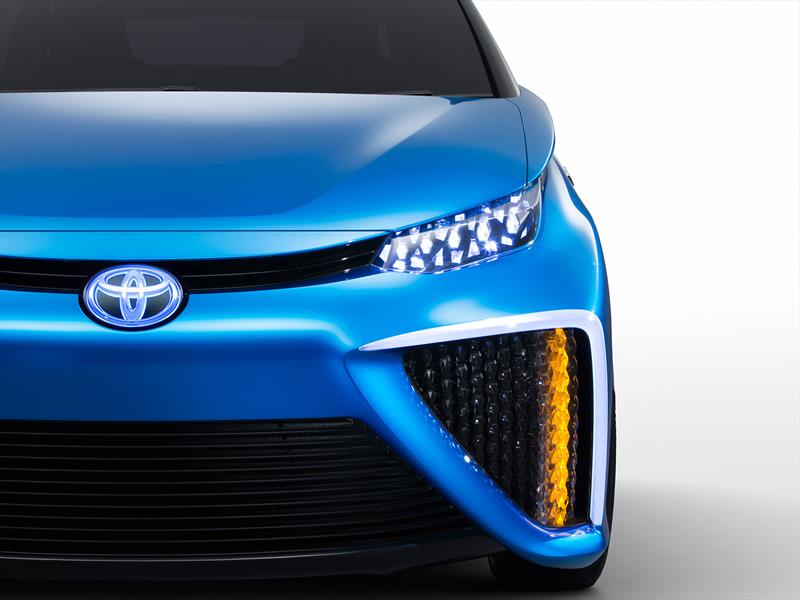 Toyota FCV concept