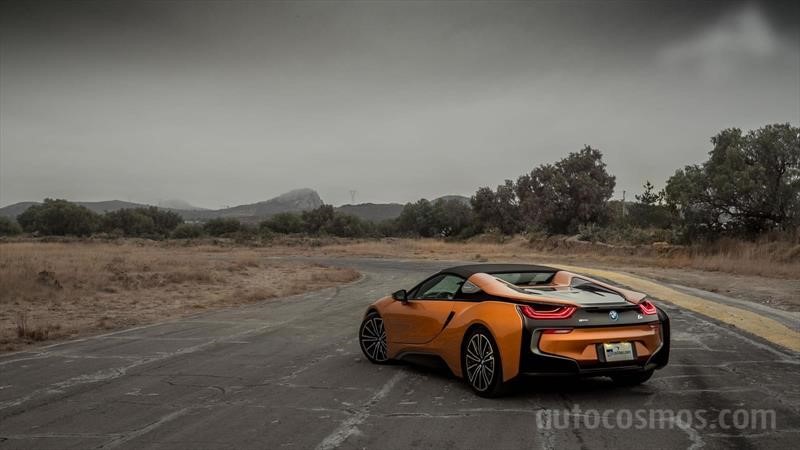 BMW i8 Roadster a prueba