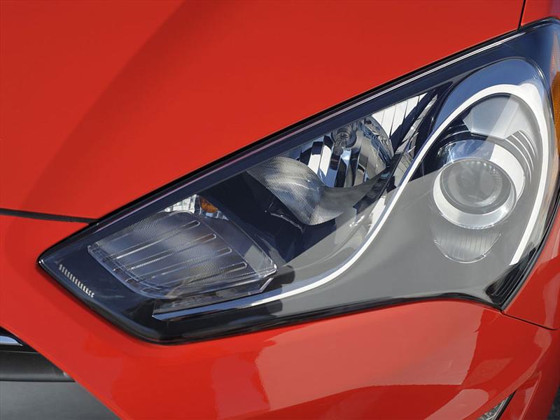 Hyundai Genesis Coupe 2013