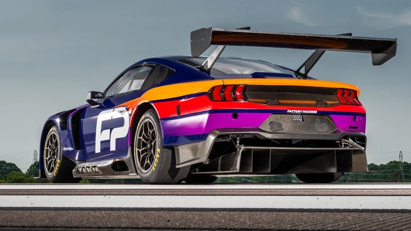 Ford Mustang GT3 2024