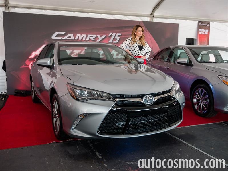 Toyota Camry 2015