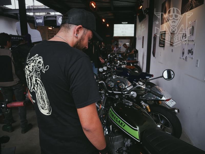 Vintage Moto Art 2018