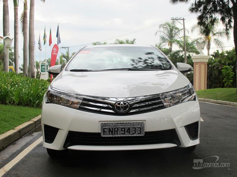 Manejamos el nuevo Toyota Corolla