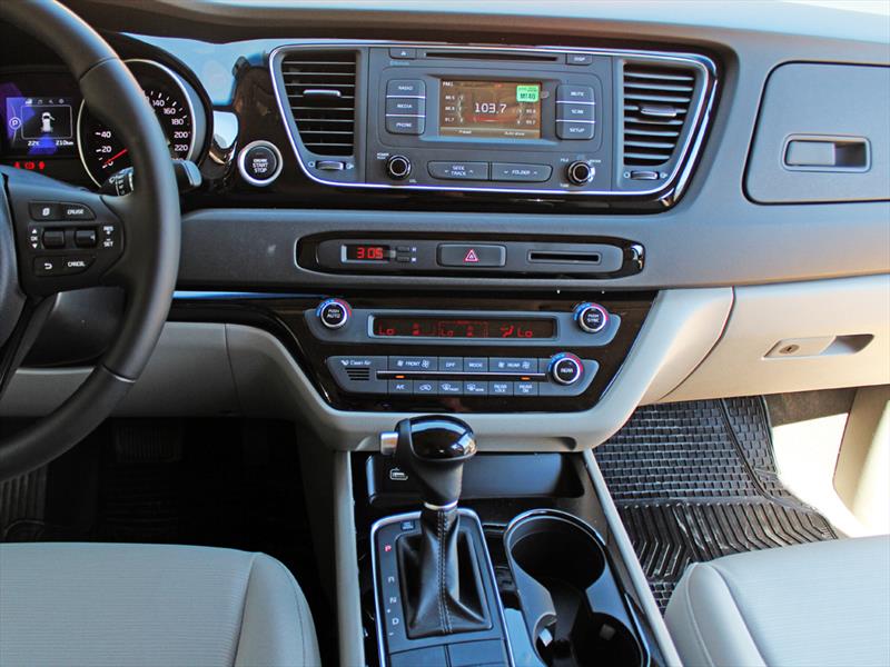 Nuevo Kia Grand Carnival 2015 Lanzamiento en Chile