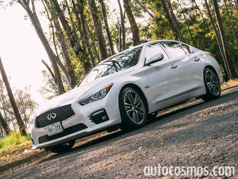 Infiniti Q50 2015