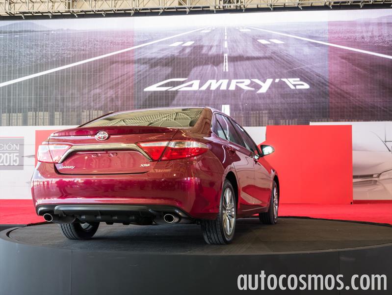 Toyota Camry 2015