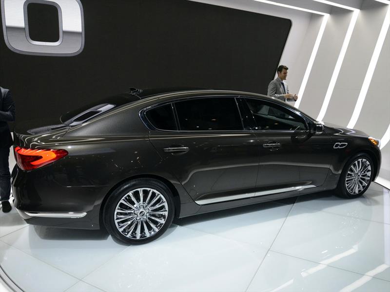 Kia K900, ingresando a la alta gama